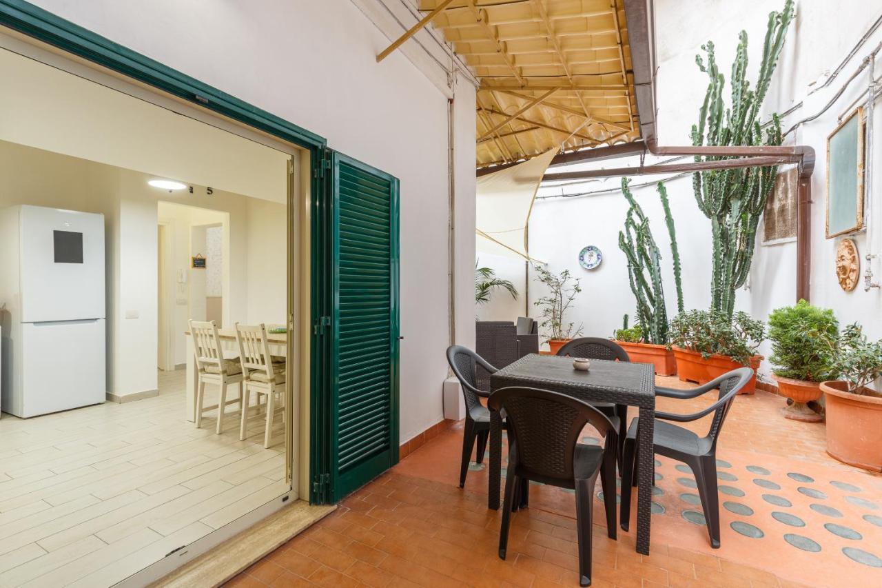 Secret Garden At Battistello Caracciolo Apartment *